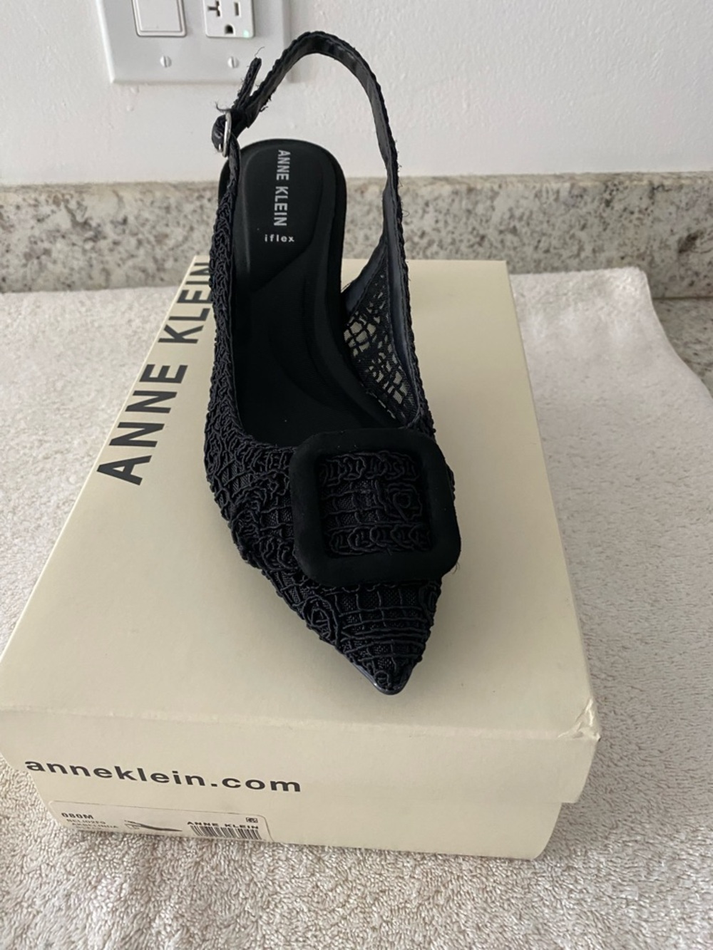 NIB Anne Klein Black Pointed Slingback Pump. Belinda SZ 8